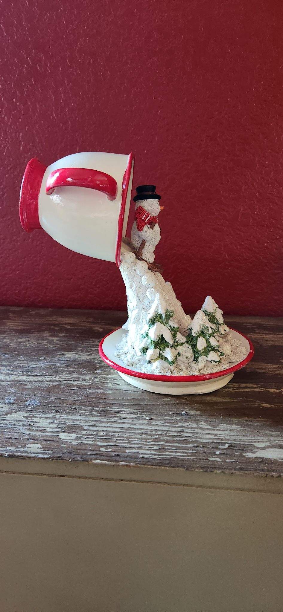 Tea Cup with Snowman and Slide